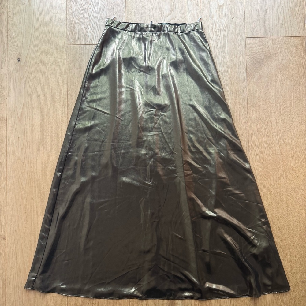 ARITZIA WILFRED METALLIC GOLD FOIL SATIN MIDI  SKIRT - 2 - Picture 5 of 9